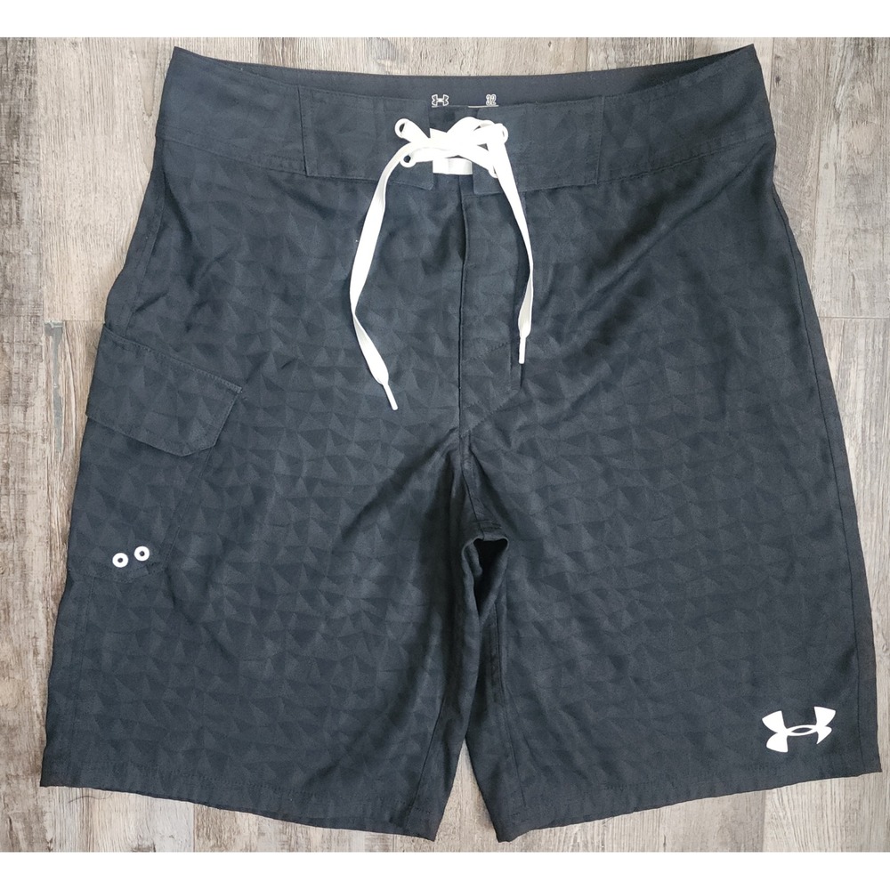 Under Armour Board Shorts Mens 32 Black Geometric HeatGear Loose Fit Swim Trunks
